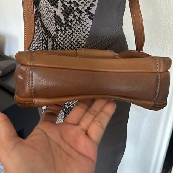 Vintage Fossil Crossbody - Picture 5 of 11